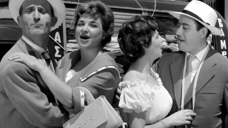 кадр из фильма Οι Δοσατζήδες