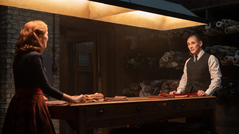 кадр из фильма Костюм