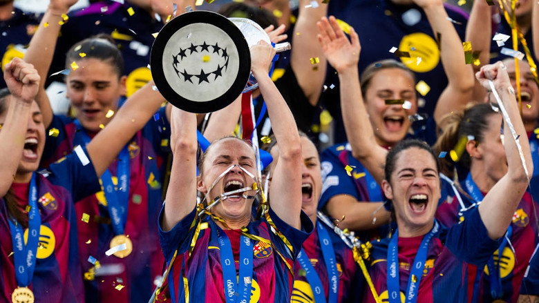 кадр из фильма Champions League Final - The Movie