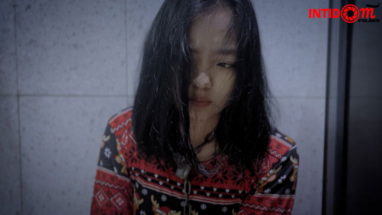 кадр из фильма Memiliki Viola 8