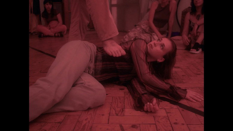 кадр из фильма Kiss and Be Friends