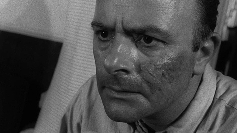 кадр из фильма Ночь живых мертвецов