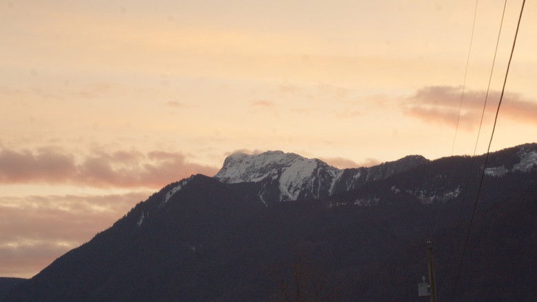 кадр из фильма A Sunrise Run