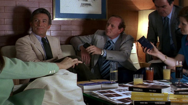 кадр из фильма Дрожь, Мрак, Тьма