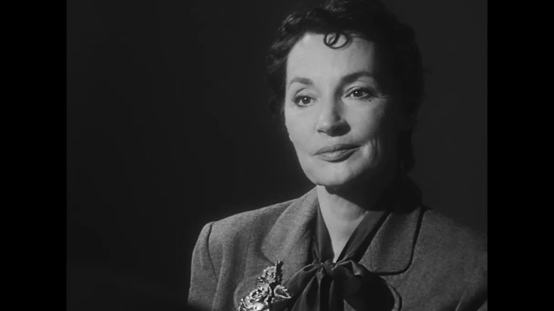 кадр из фильма Un mois chez les filles