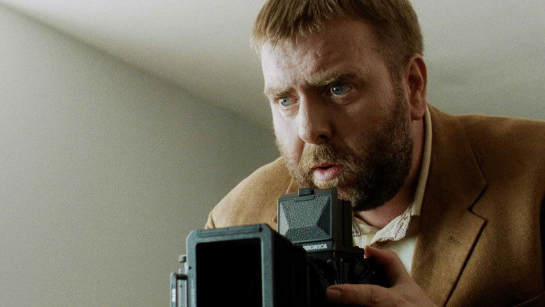 кадр из фильма Тайны и ложь