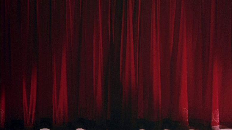 кадр из фильма Танцы без правил