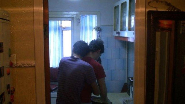 кадр из фильма Noi Doi