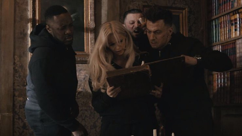 кадр из фильма Мы уже мертвы?