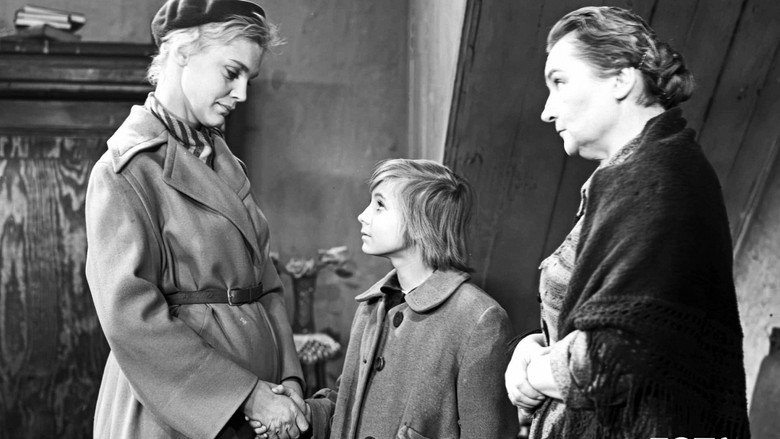 кадр из фильма Свидетельство о рождении