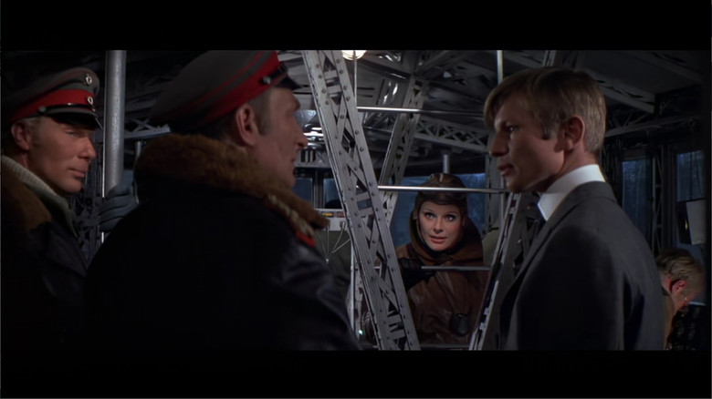 кадр из фильма Zeppelin