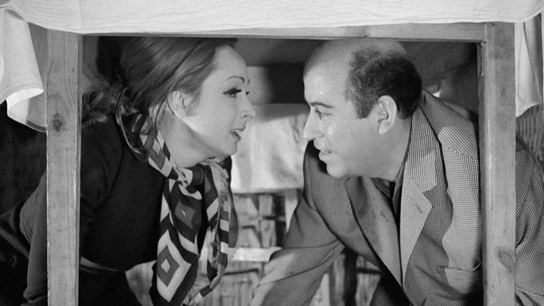 кадр из фильма Ποιος Θανάσης!