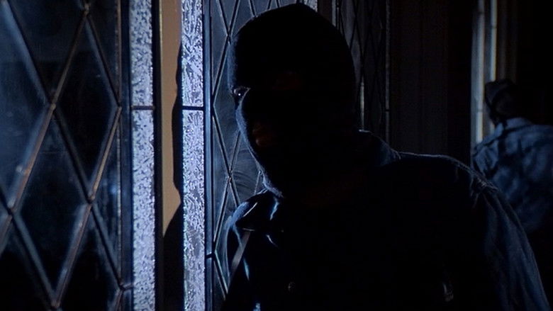 кадр из фильма Они играют с огнём