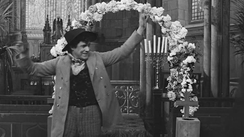 кадр из фильма At the Altar