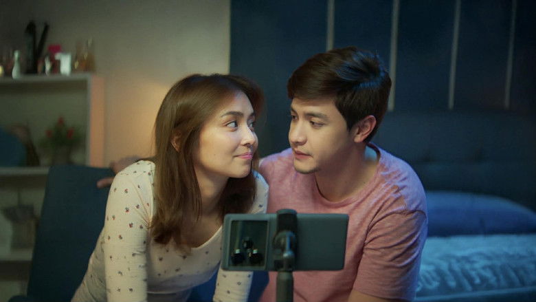 кадр из фильма Hello, Love, Again