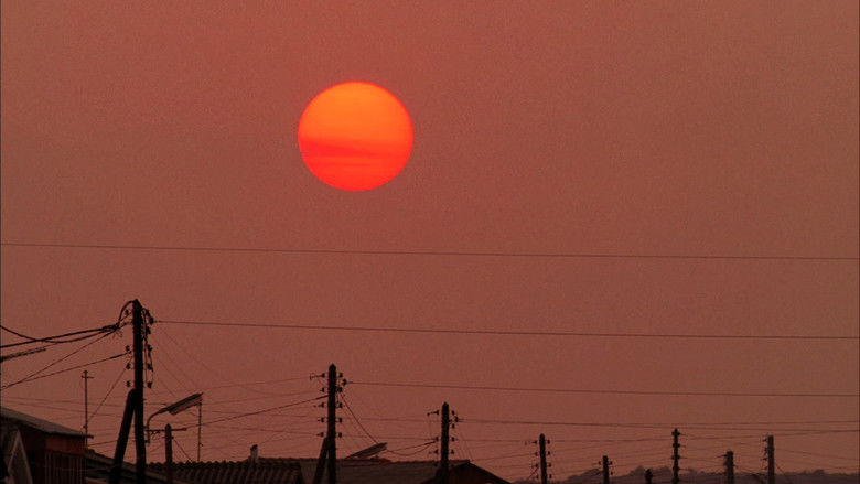 кадр из фильма Тридцать семь и два по утрам