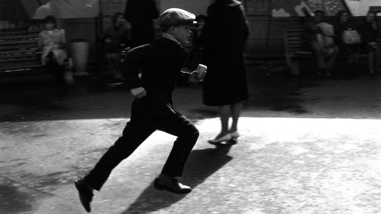 кадр из фильма Robert Doisneau, le révolté du merveilleux