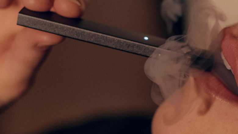 кадр из фильма Move Fast & Vape Things