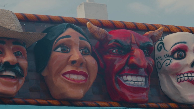 кадр из фильма El Diablo Vive aquí