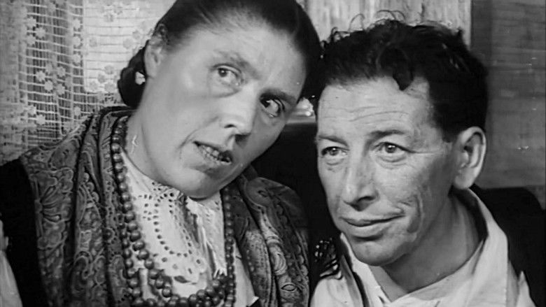 кадр из фильма Чёртово ущелье