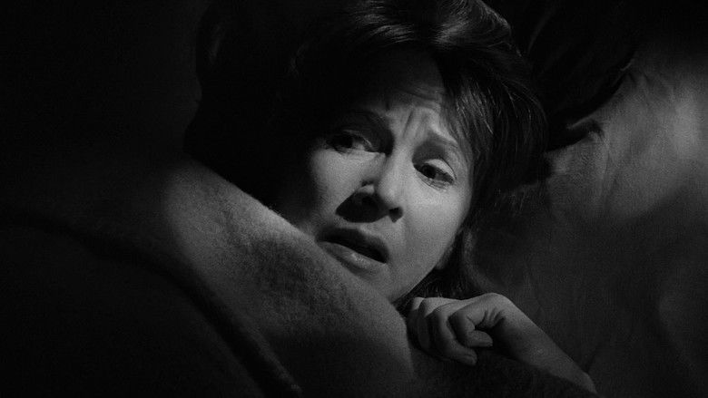 кадр из фильма Логово Дьявола