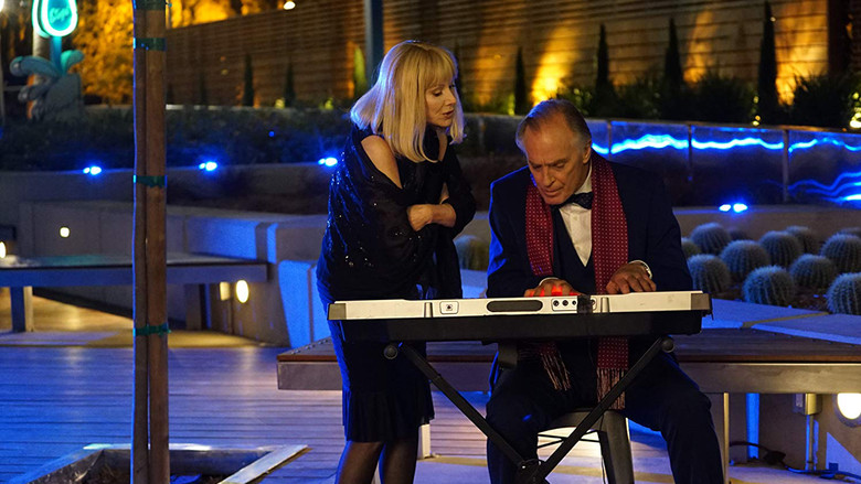 кадр из фильма Ray Meets Helen