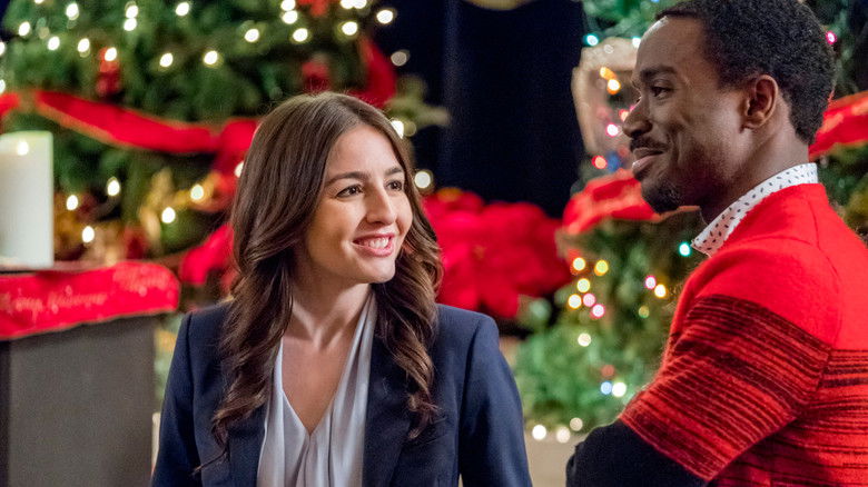 кадр из фильма A Joyous Christmas