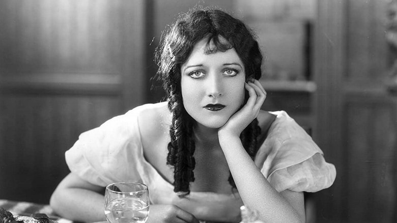 кадр из фильма The Law of the Range