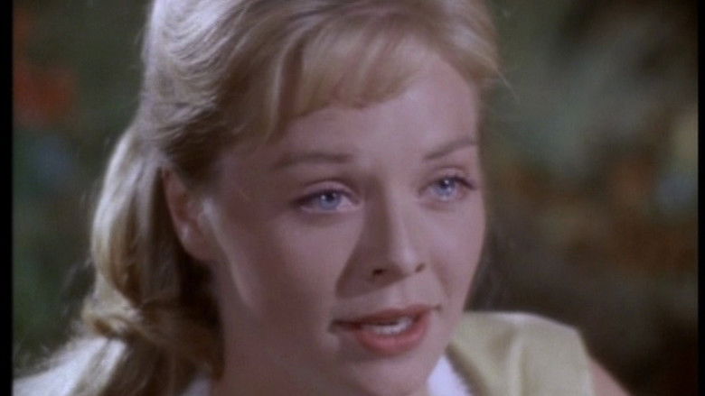 кадр из фильма The Greengage Summer