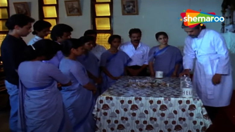 кадр из фильма आपली माणसं