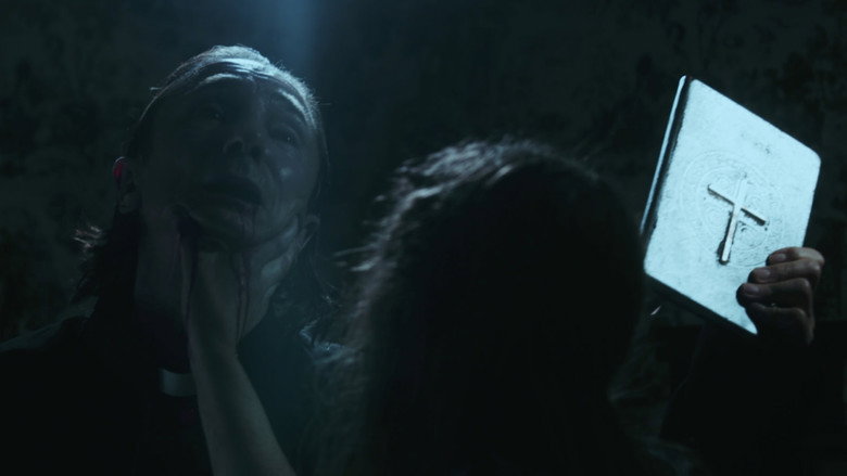 кадр из фильма Insidious Possession