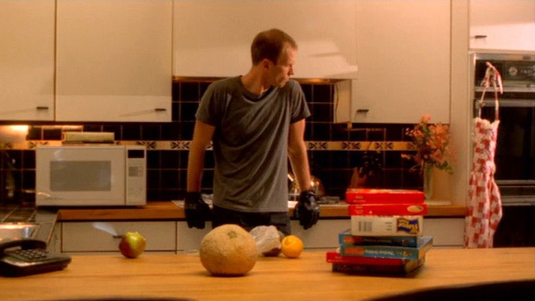 кадр из фильма The Robber