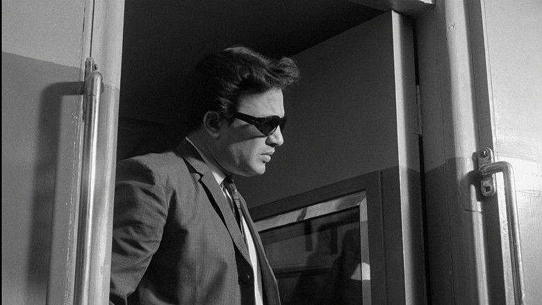 кадр из фильма Герой