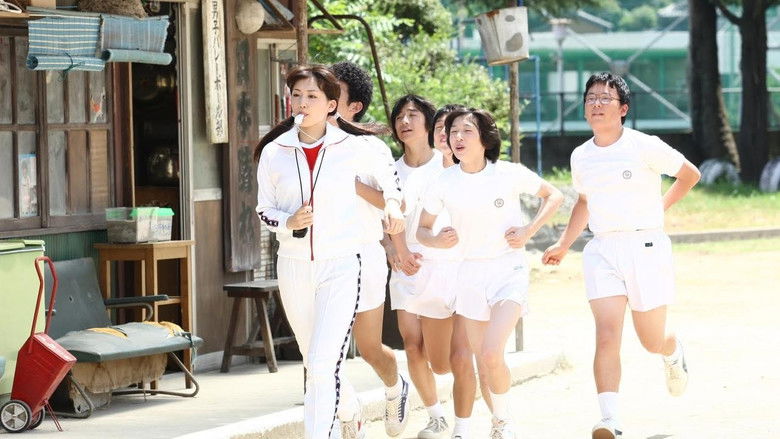 кадр из фильма Сиськастый волейбол