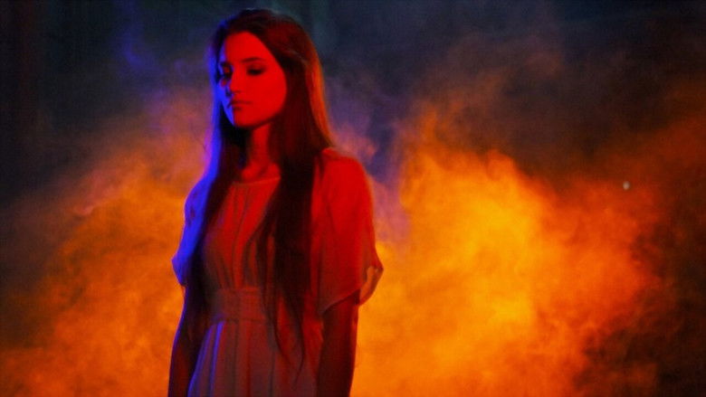 кадр из фильма Paranoia Doce