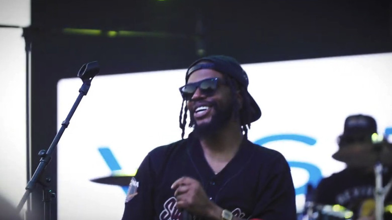 кадр из фильма We Walk