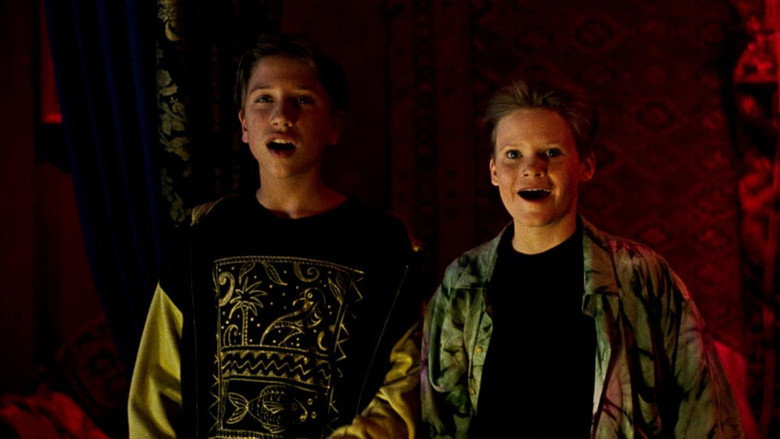 кадр из фильма My Grandpa Is a Vampire