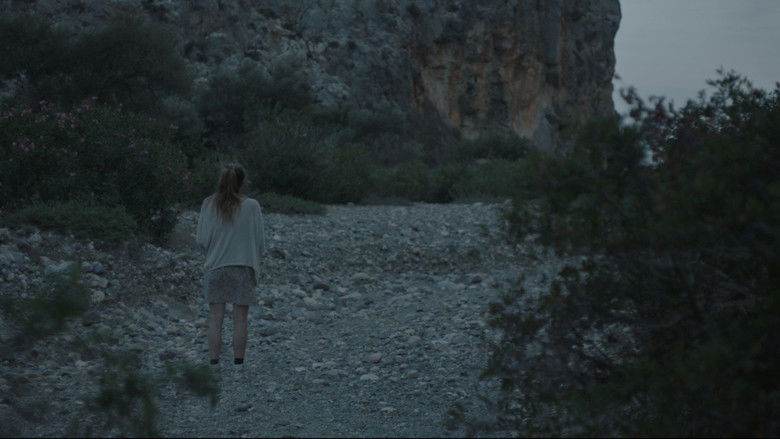 кадр из фильма Perfect Darkness