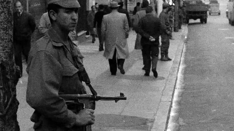 кадр из фильма Algérie, année zéro