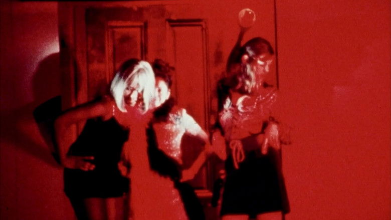 кадр из фильма Woman of the Night