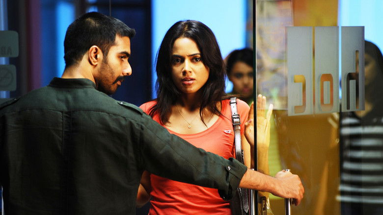 кадр из фильма நடுநிசி நாய்கள்