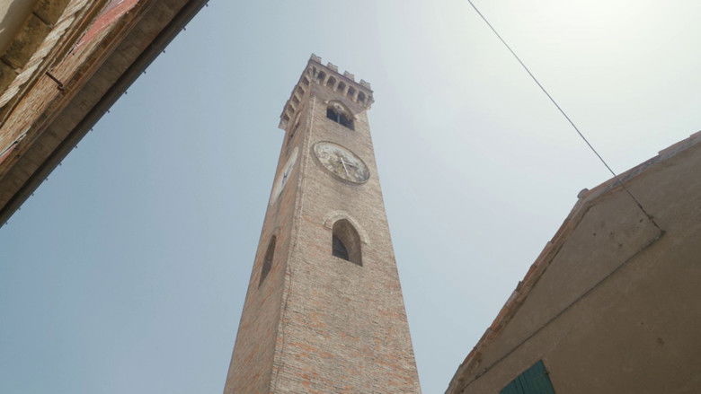 кадр из фильма A Plot, A Scandal