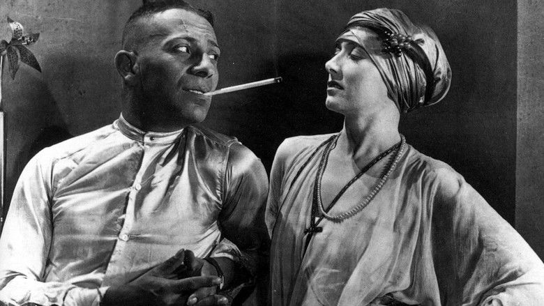 кадр из фильма Blind Husbands