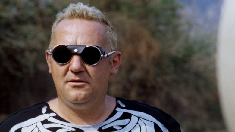 кадр из фильма Месть пернатого змея