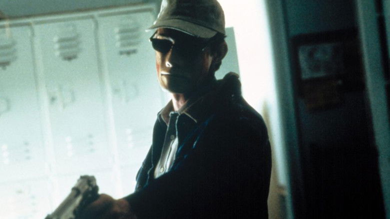 кадр из фильма Вышибала