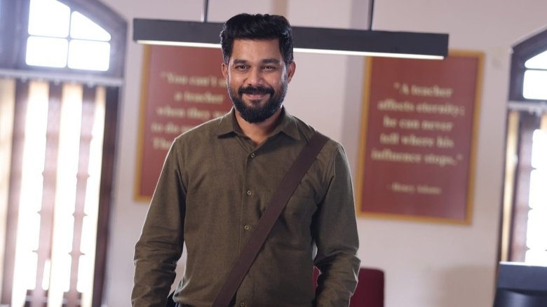 кадр из фильма പടക്കളം