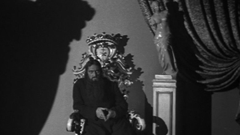 кадр из фильма Распутин и императрица