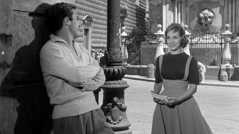 кадр из фильма Lazzarella