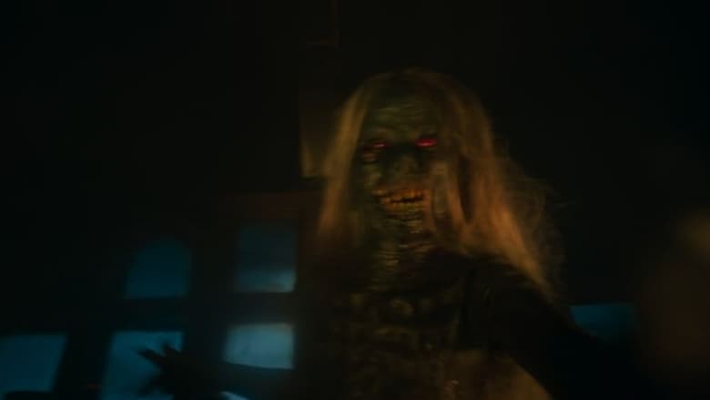 кадр из фильма Астрал. Зеркала