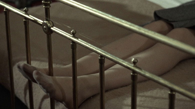 кадр из фильма Кроткая